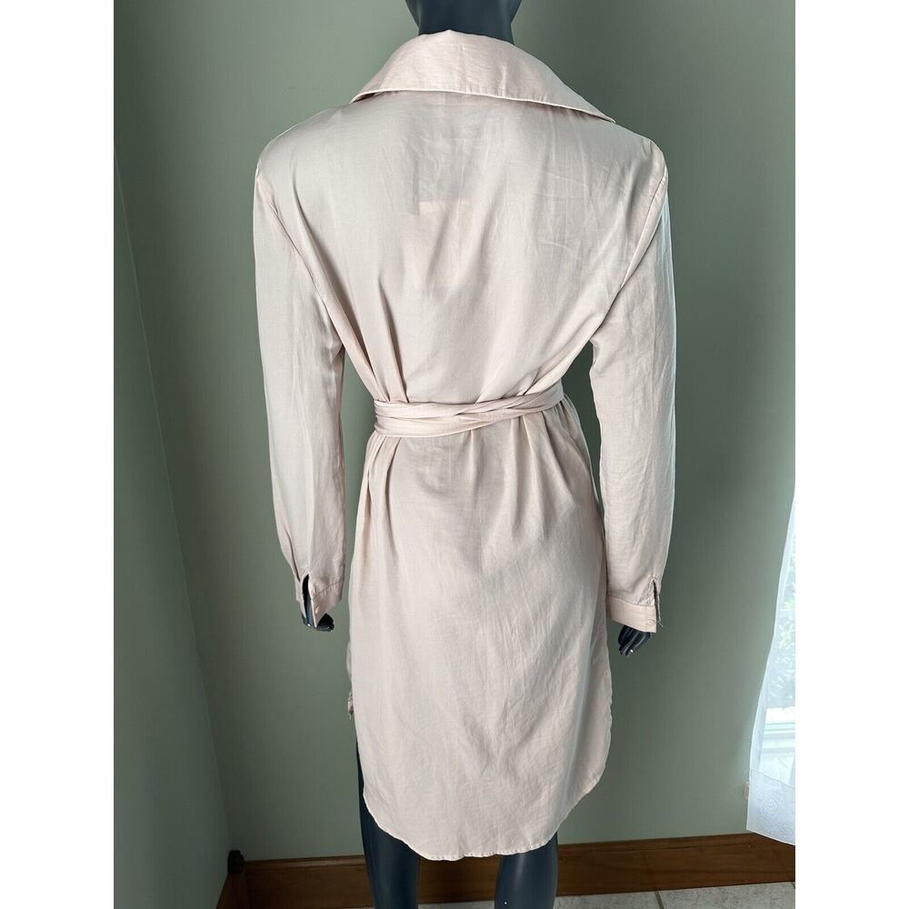 Missguided Long Line Tie Front Shirt Size 4 NWT Light Pink Silky - Picture 7 of 11